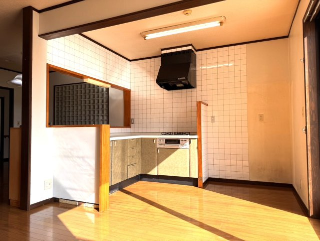 【キッチン】 | 車庫付き既存住宅　南陽市宮内 | 	L字型のキッチンで、使いやすく料理がはかどりそうです♪