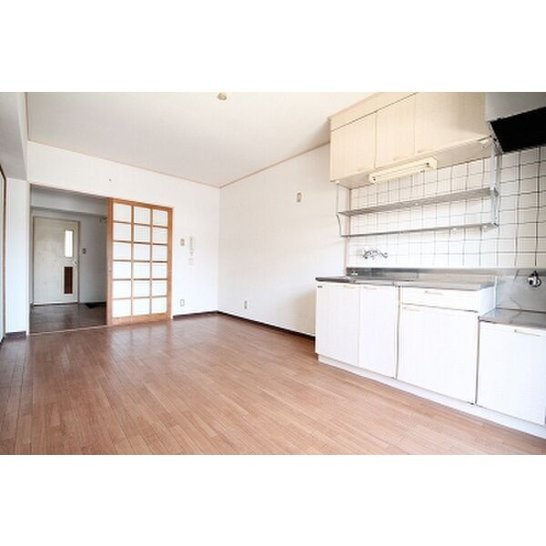 ハイツ小正Bの居間・リビング