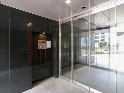 【エントランス】 | プレミアロッソ