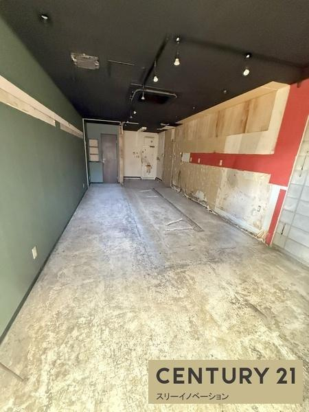 アドネスビルの内装