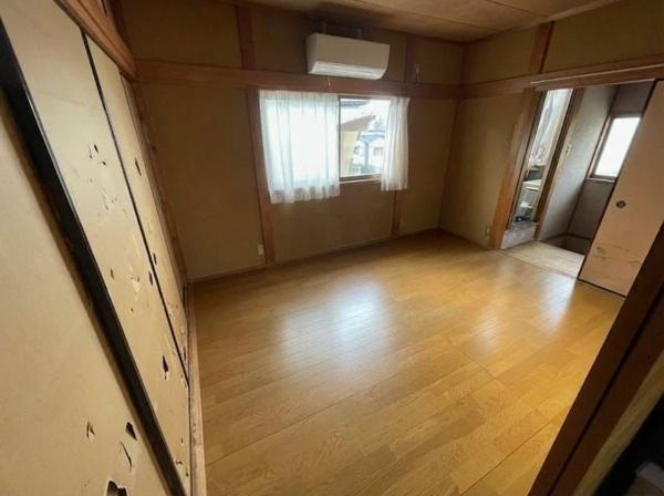 【洋室】 | 門真市大池町　中古戸建 | こちらの画像は、AIを用いて家具を消しております。