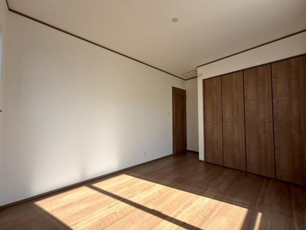 川崎市宮前区東有馬３丁目の新築一戸建の洋室|日当たり良好の居室です。