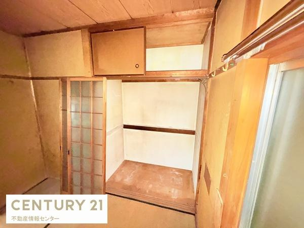 【内装】 | 西九条一丁目　中古戸建 | リフォームしがいのあるお部屋です！一から好きなようにプランニングできます。