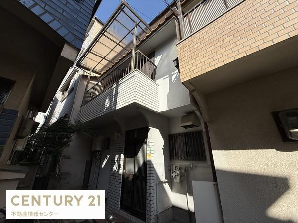 【外観】 | 西九条一丁目　中古戸建 | 外壁も綺麗にされております。