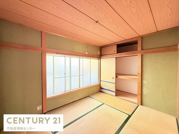 【子供部屋】 | 西九条一丁目　中古戸建 | リフォームしがいのあるお部屋です！一から好きなようにプランニングできます。