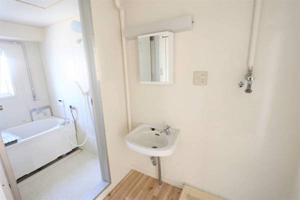 【洗面所】 | ビレッジハウス瀬高4号棟 | ビレッジハウスの同一物件・同一タイプの間取りの写真です