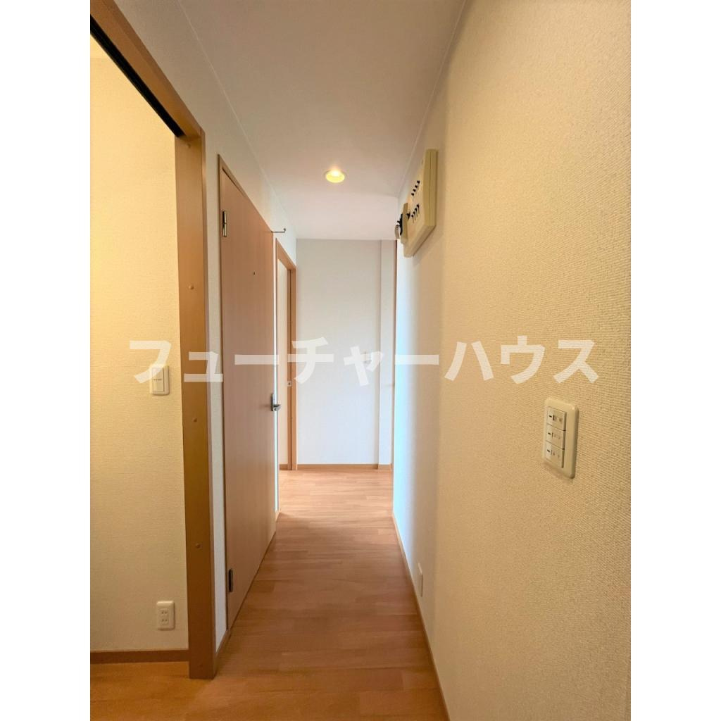 ファミーリェ　ＩＩのその他|内装は落ち着いています