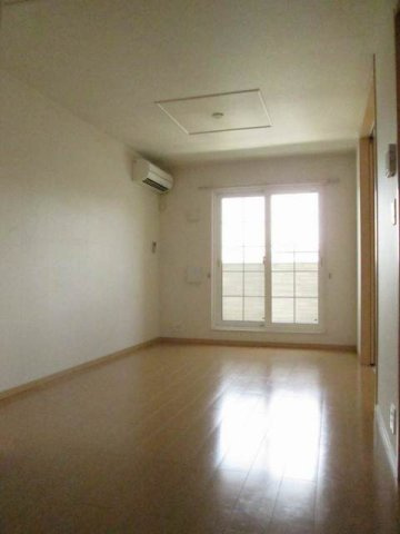 グレイス　ヒルズⅡの居間・リビング