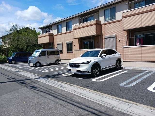 ラ　ルーチェ　ビレッタの駐車場