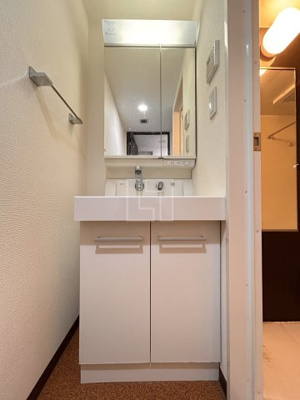 【独立洗面台】 | エスライズ本町東 | エスライズ本町東　独立洗面化粧台