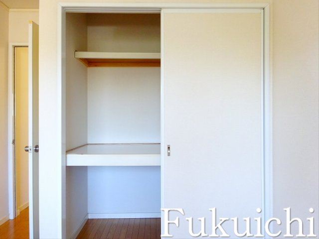 フォーレスト八雲の収納