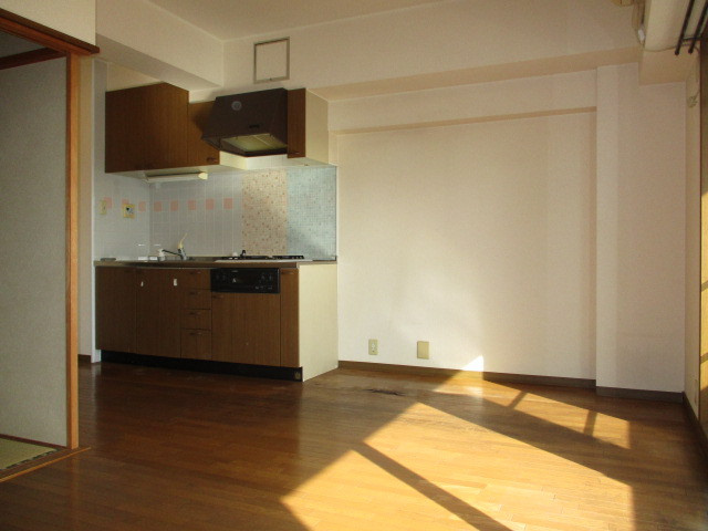 コーポ睦の居間・リビング