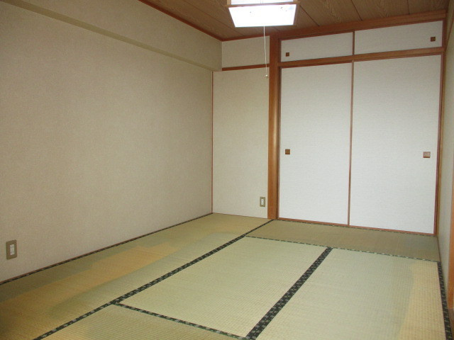 コーポ睦の居間・リビング