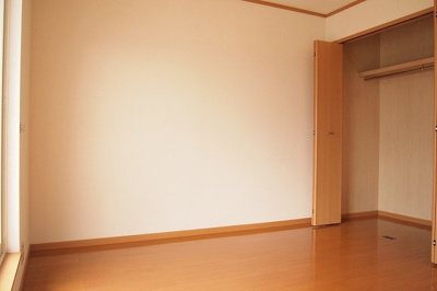 【内装】 | イーストアルカディア | クローゼット