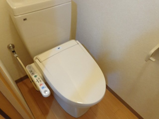 【トイレ】 | ラ　メゾン　デ　ショコラ | シャワー付トイレ