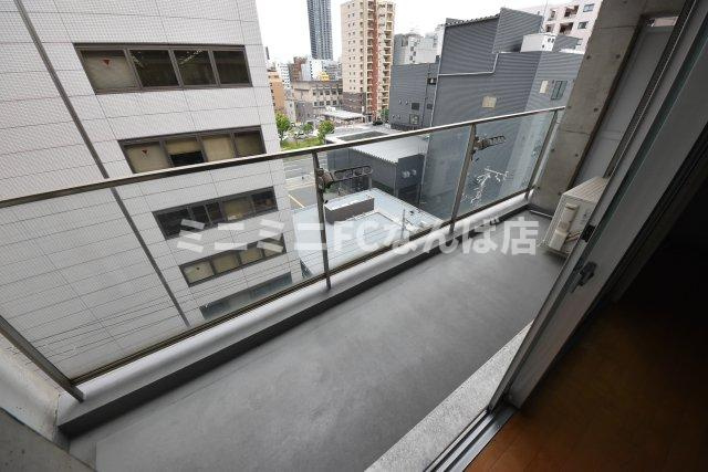 COURT HOUSEのバルコニー
