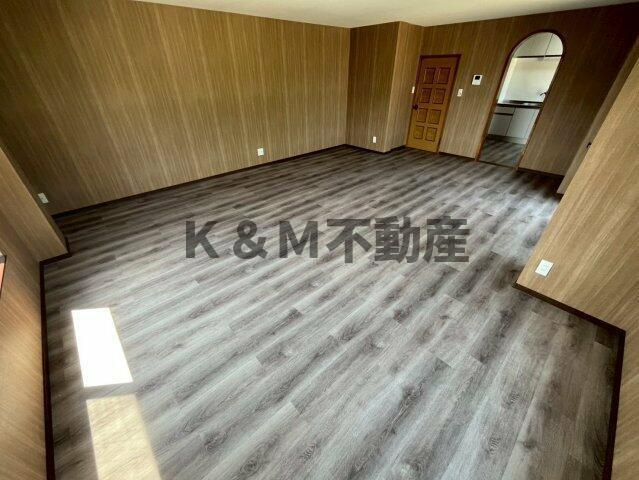 ＮＫビルの内装|明るい室内です