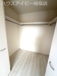 【収納】 | 北方町北方新築建売限定1邸！リビング18帖の5LDK！お車スペース4台可能！小中学校徒歩6分！ | 北方町北方新築建売限定1邸！リビング18帖の5LDK！お車スペース4台可能！小中学校徒歩6分！