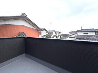 【バルコニー】 | 北方町北方新築建売限定1邸！リビング18帖の5LDK！お車スペース4台可能！小中学校徒歩6分！ | 北方町北方新築建売限定1邸！リビング18帖の5LDK！お車スペース4台可能！小中学校徒歩6分！