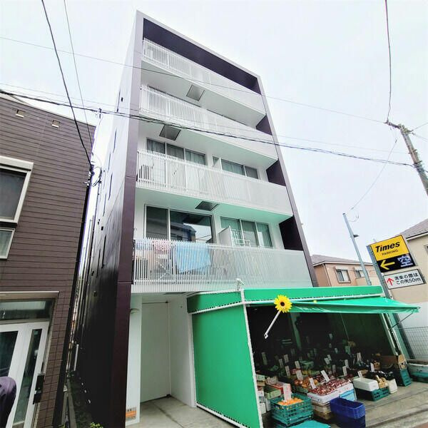 Ｉ・Ｓ・ＹＯＫＯＨＡＭＡの外観