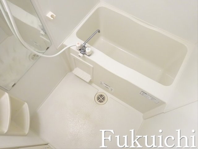 リリックコートWisteriaの浴室