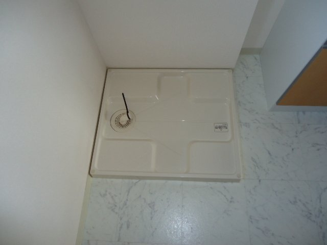 【洗面所】 | サンバレーヒルズ | 洗濯機置場