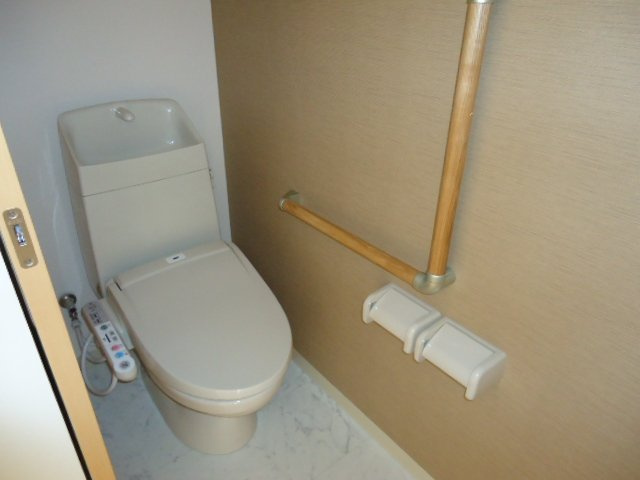 【トイレ】 | サンバレーヒルズ | シャワー付トイレ