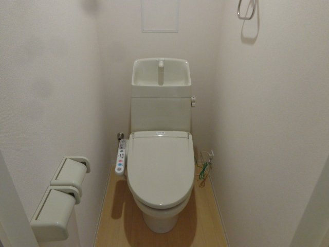 ヴァンヴールレーガのトイレ|シャワー付トイレ