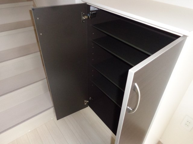 ヴァンヴールレーガの収納|下駄箱