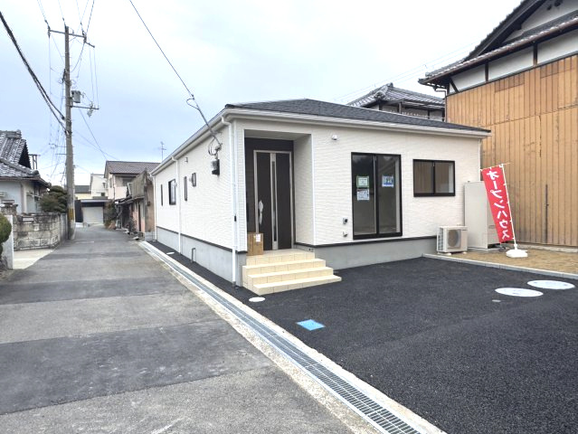 クレイドルガーデン阪南市自然田第3　1号棟の前面道路含む現地写真