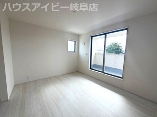 【洋室】 | 北方町加茂新築建売全2棟！ウォークインクローゼット3か所！収納豊富なお家！最寄り駅まで徒歩10分！ | 北方町加茂新築建売全2棟！ウォークインクローゼット3か所！収納豊富なお家！最寄り駅まで徒歩10分！