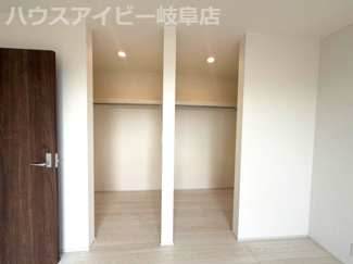 【収納】 | 北方町加茂新築建売全2棟！ウォークインクローゼット3か所！収納豊富なお家！最寄り駅まで徒歩10分！ | 北方町加茂新築建売全2棟！ウォークインクローゼット3か所！収納豊富なお家！最寄り駅まで徒歩10分！