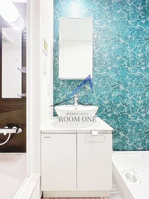 セブンパレスの洗面所|独立洗面台です。