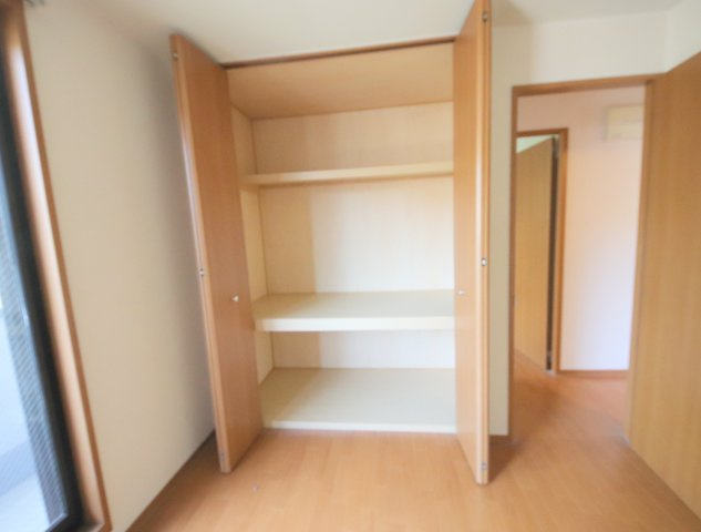 クレスト東生駒の収納