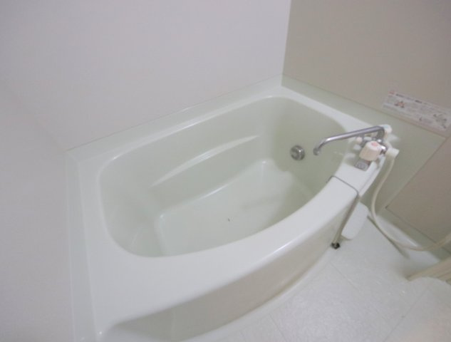 クレスト東生駒の浴室