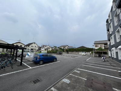 【駐車場】 | メゾンド岡野