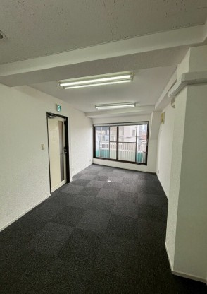 巣鴨桜並木通りビル