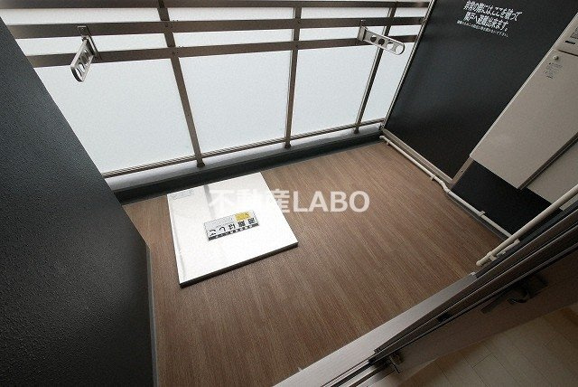 エステムコート難波サウスプレイスVIIIハイドのバルコニー