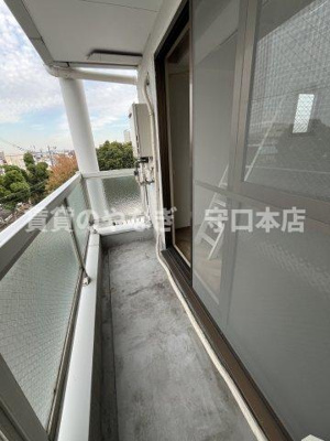 【バルコニー】 | ライフワールド95 | 開放的で明るい空間を演出してくれるバルコニーです