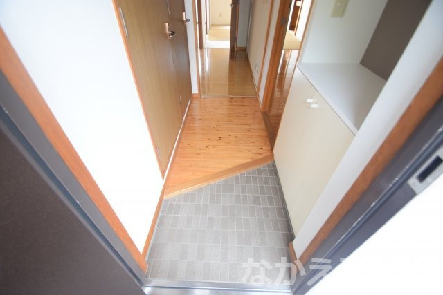 【玄関】 | 明るい玄関です