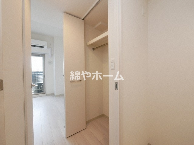 ファステート大阪上本町ソーレの収納|こまごまとしたものを収納できそうですね