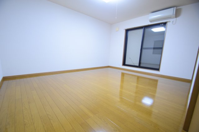 【寝室】 | 落ち着いて過ごせるお部屋なので、寝室にいかがでしょうか