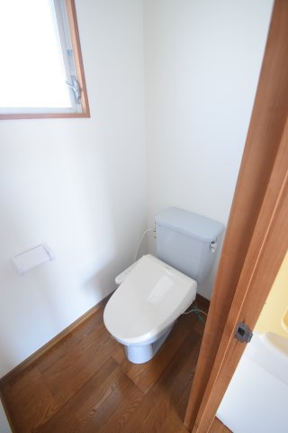 【トイレ】 | 落ち着いた色調のトイレです