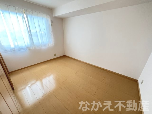 【寝室】 | 開放的な寝室です