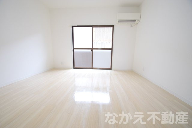 【居間・リビング】 | ゆったり過ごせる居間です