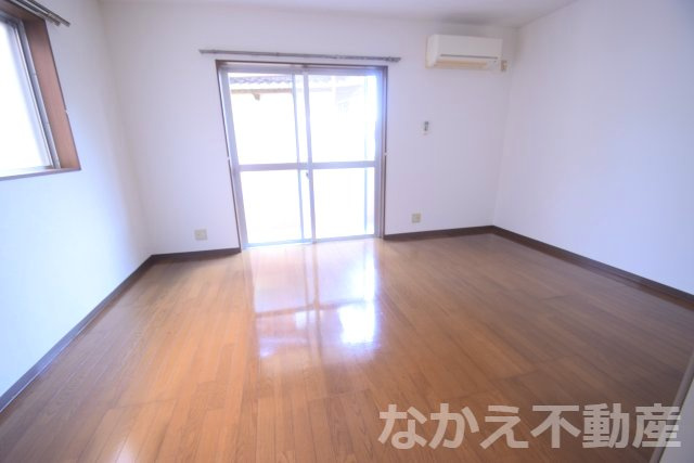 【居間・リビング】 | ゆったりとした居間です