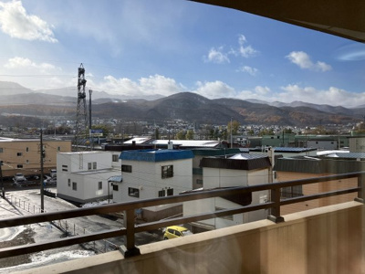 【展望】 | クリーンリバーフィネス手稲オーブ | 手稲の山々が見渡せる眺望です♪