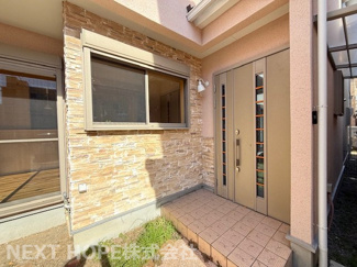 【玄関】 | 宝塚市宝梅３丁目中古戸建 | 玄関ドアです♪