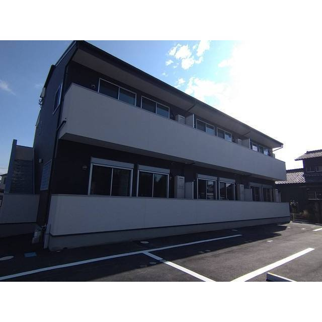 久留米市三潴町西牟田のアパート