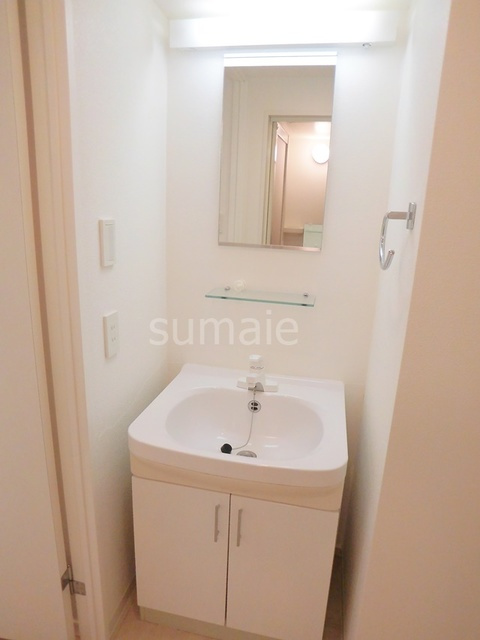 リファイズ小岩の洗面所|洗面台です。